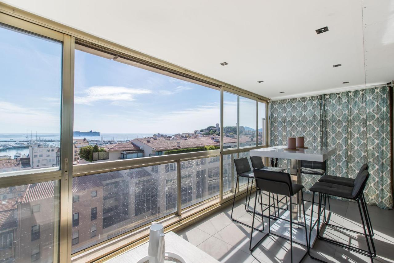 Lb Vacation Rentals I Admire Panoramic Ocean Views Through Walls Of Windows Cannes Esterno foto