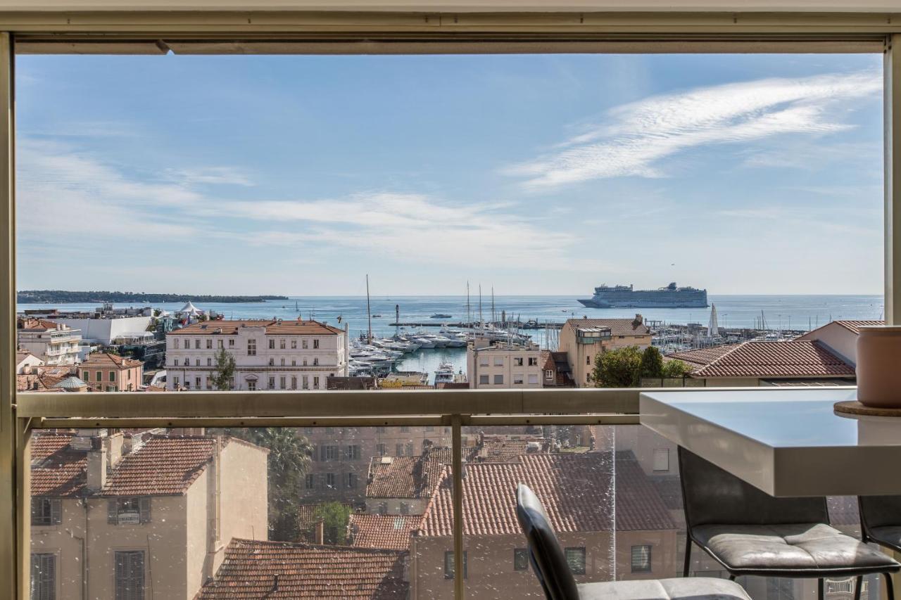 Lb Vacation Rentals I Admire Panoramic Ocean Views Through Walls Of Windows Cannes Esterno foto
