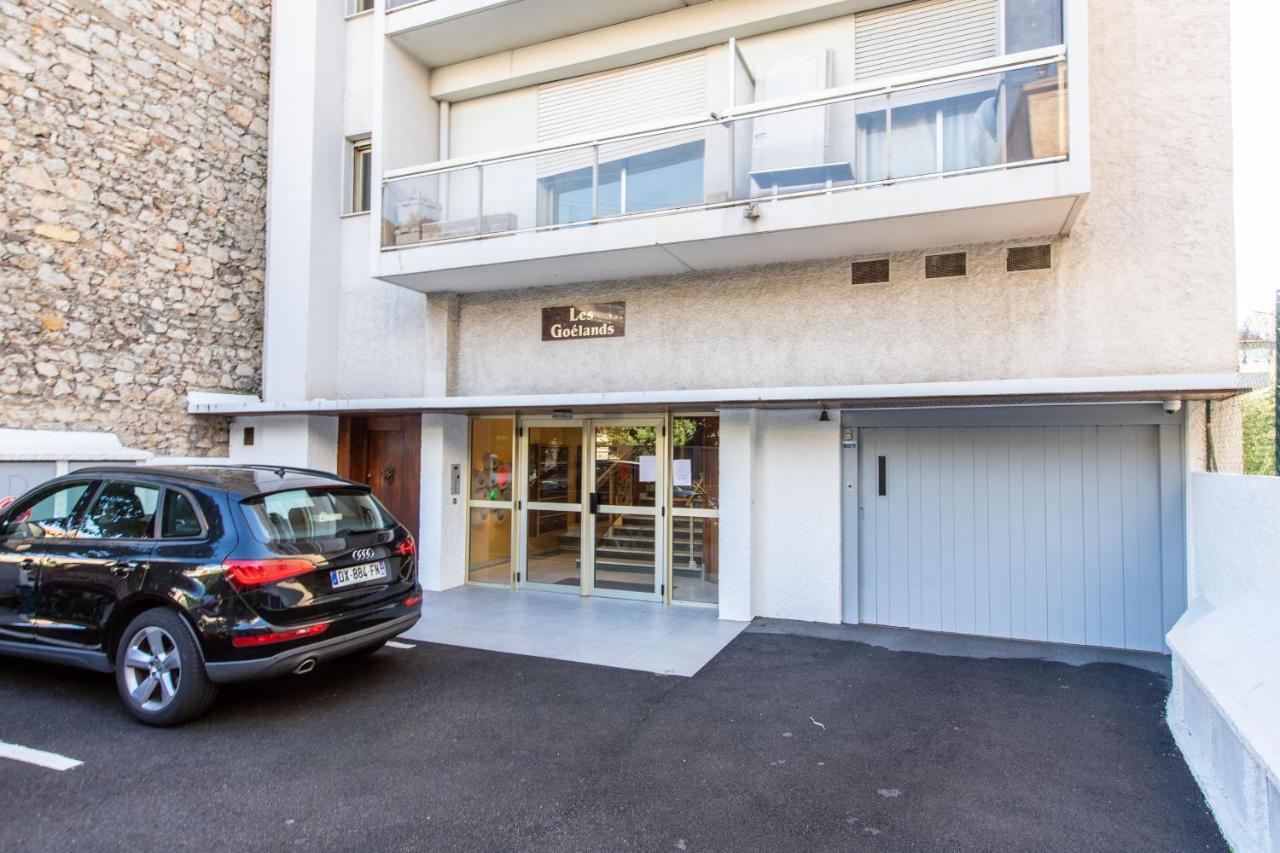 Lb Vacation Rentals I Admire Panoramic Ocean Views Through Walls Of Windows Cannes Esterno foto